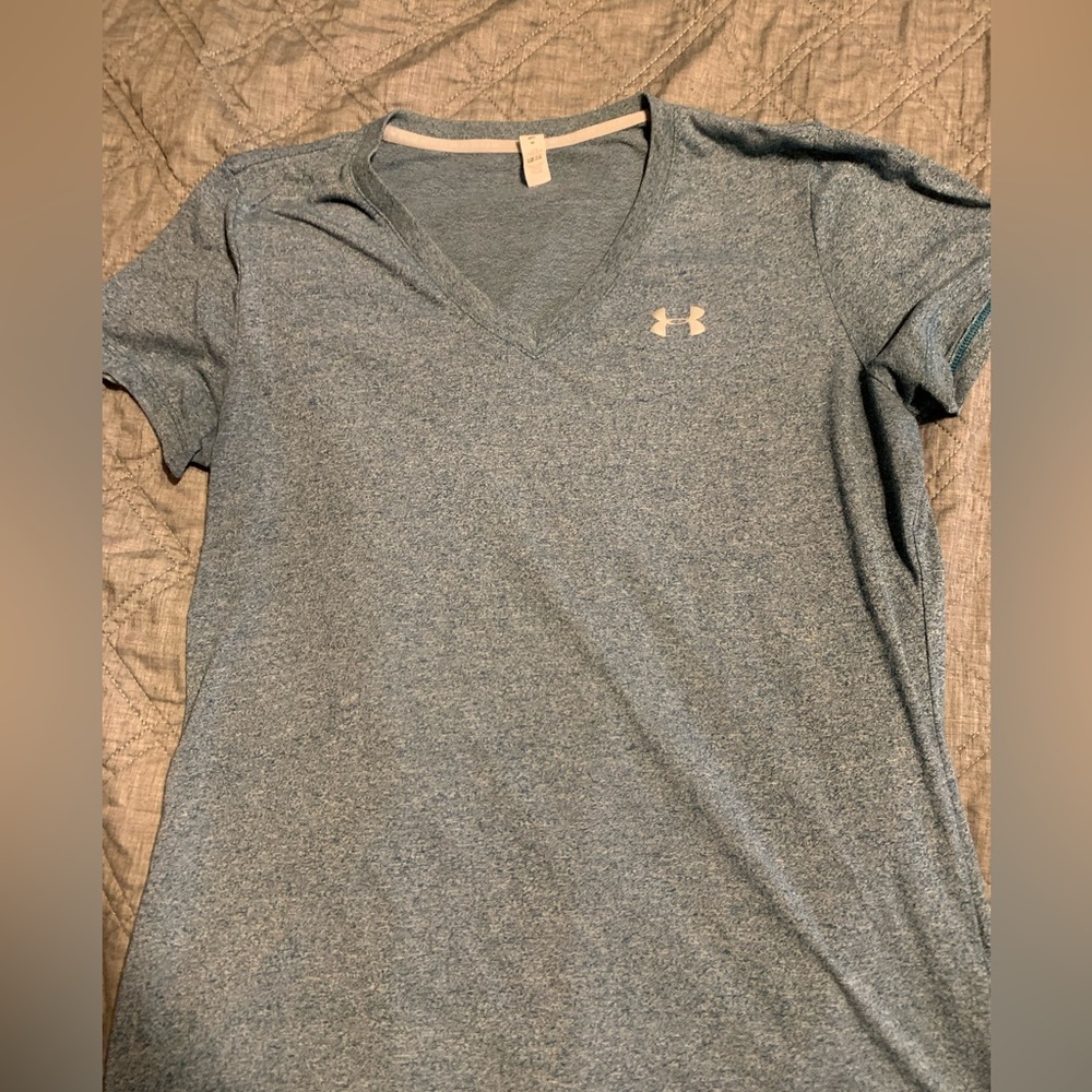 Under armor workout shirt
